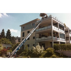 Möbellift auf Anhänger 24m